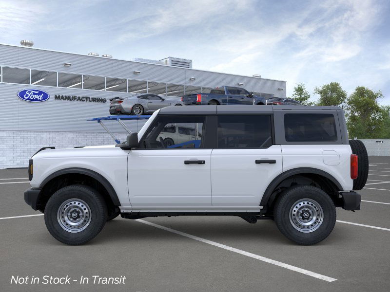2025 Ford Bronco Base photo 2