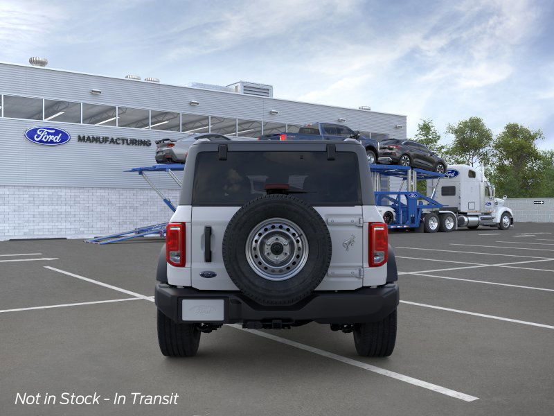 2025 Ford Bronco Base photo 4