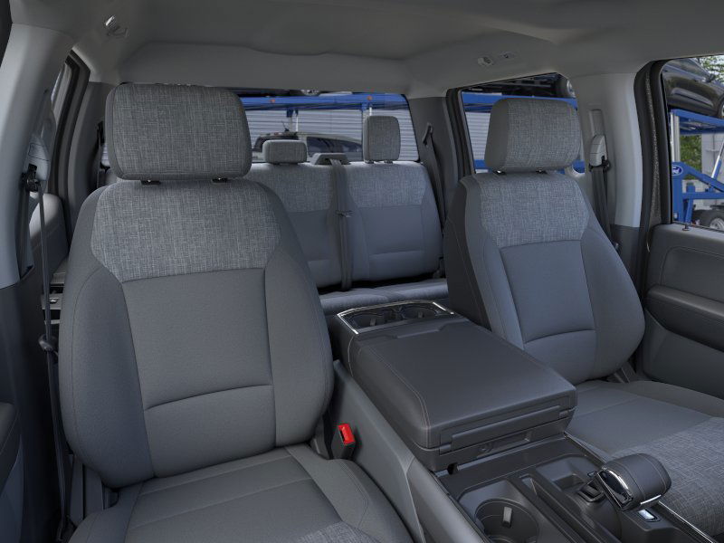 2025 Ford F-150 Lightning XLT photo 6