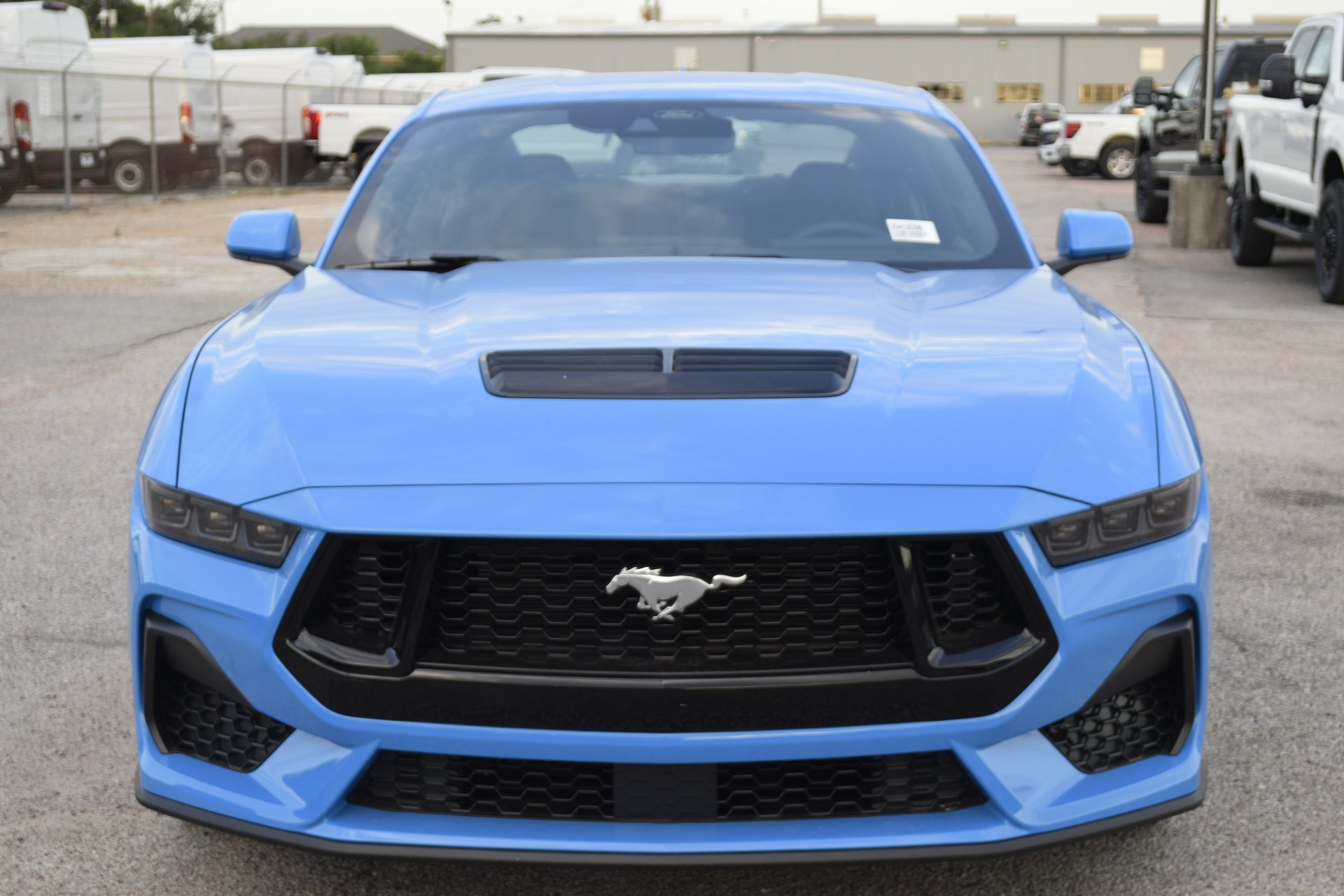 2025 Ford Mustang GT photo 2