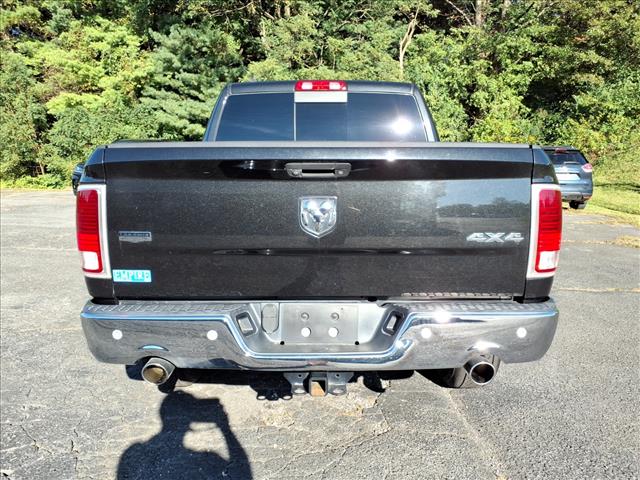 2018 Ram 1500 Laramie photo 3