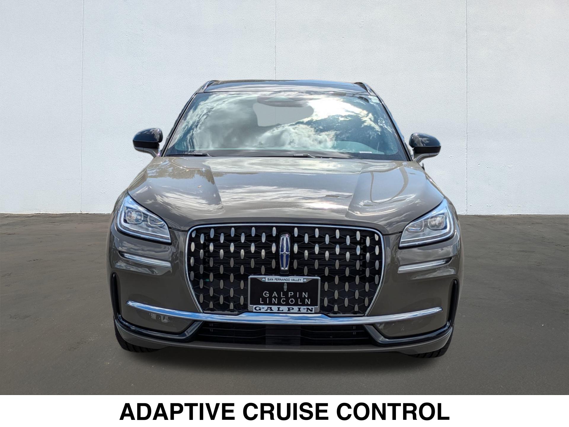 2025 Lincoln Corsair Grand Touring photo 4