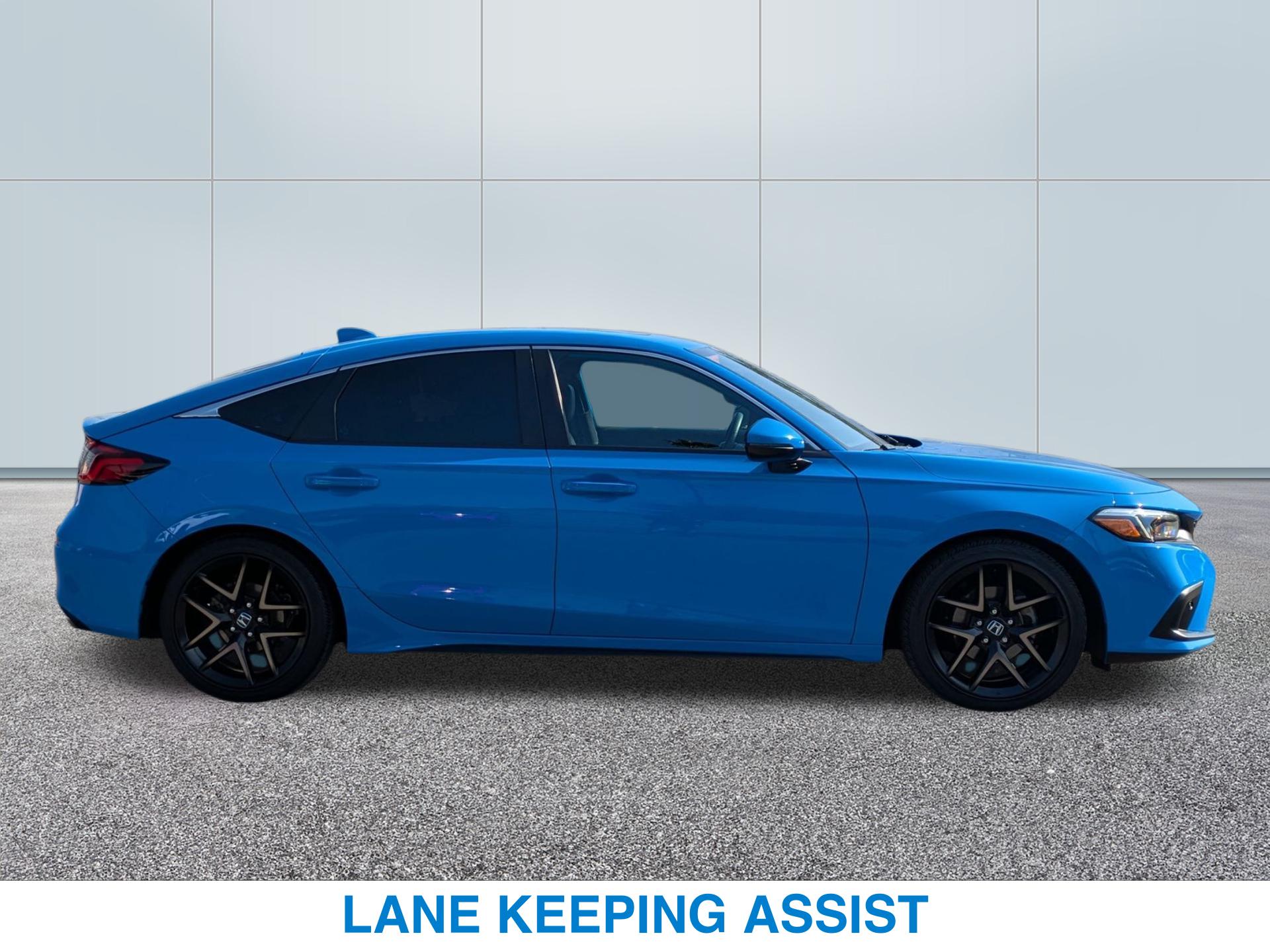 2022 Honda Civic Hatchback Sport Touring photo 4