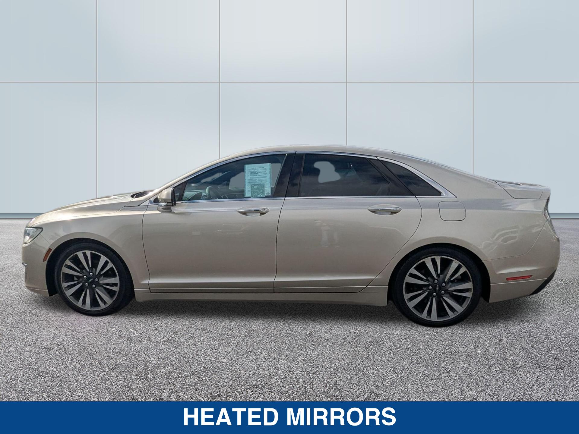 2017 Lincoln MKZ Hybrid Reserve photo 2