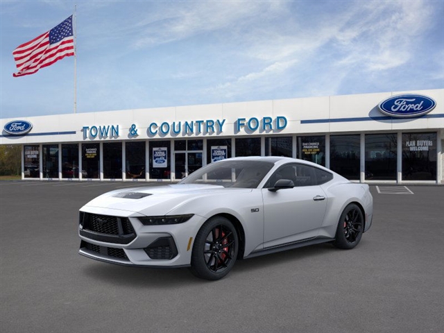 2025 Ford Mustang GT photo 2