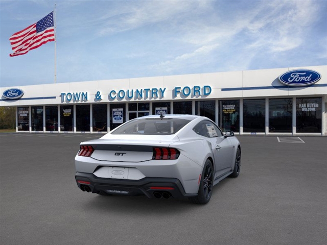 2025 Ford Mustang GT photo 8