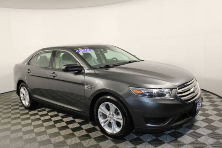 2016 Ford Taurus SE