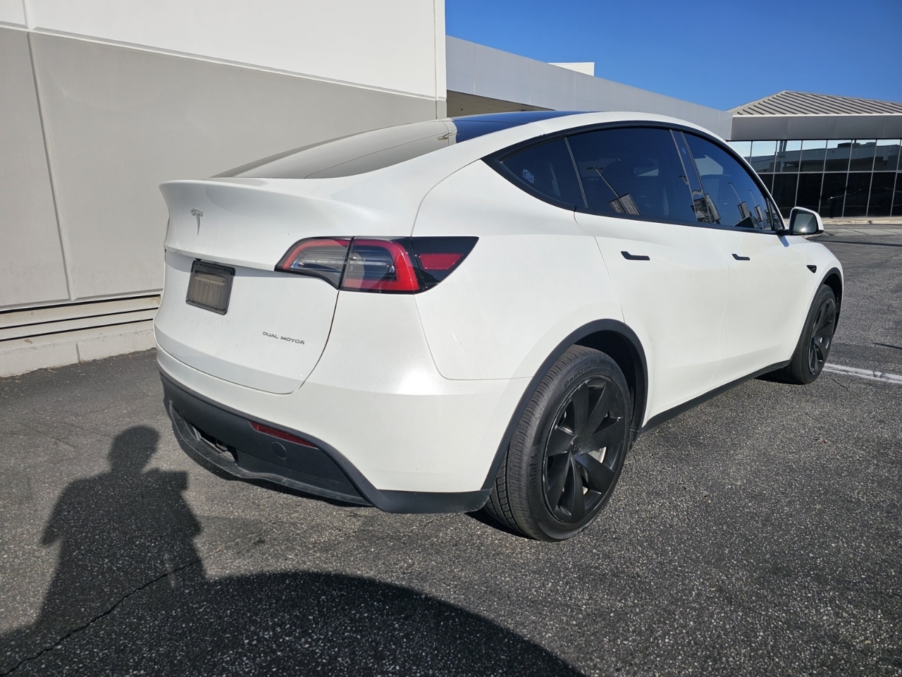 Used 2023 Tesla Model Y Long Range with VIN 7SAYGDEE4PA059252 for sale in Kansas City