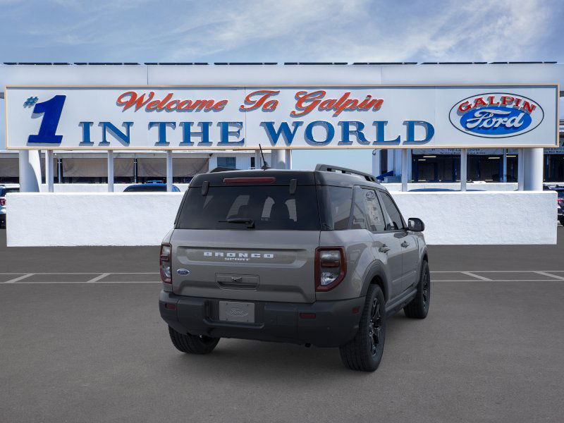 2025 Ford Bronco Sport Outer Banks photo 3