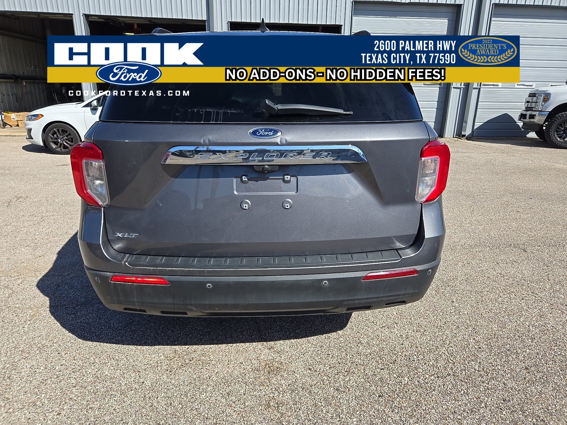 2021 Ford Explorer XLT photo 4