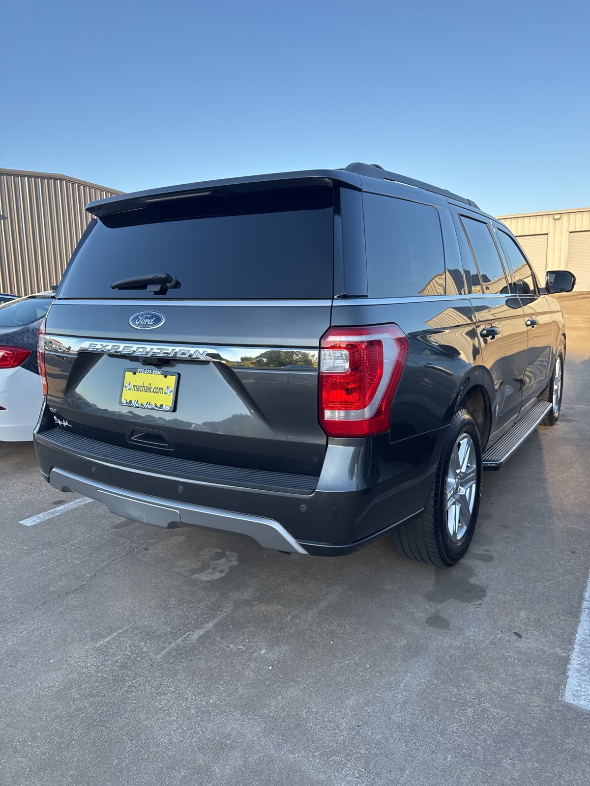 2018 Ford Expedition XLT photo 2
