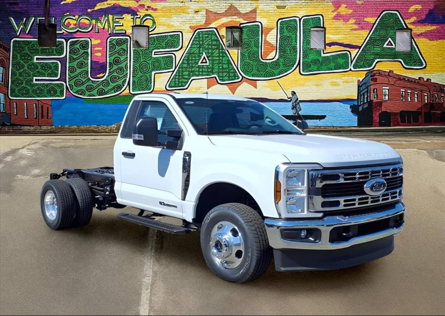 2026 Ford F-350 Super Duty Chassis Cab XL's photo