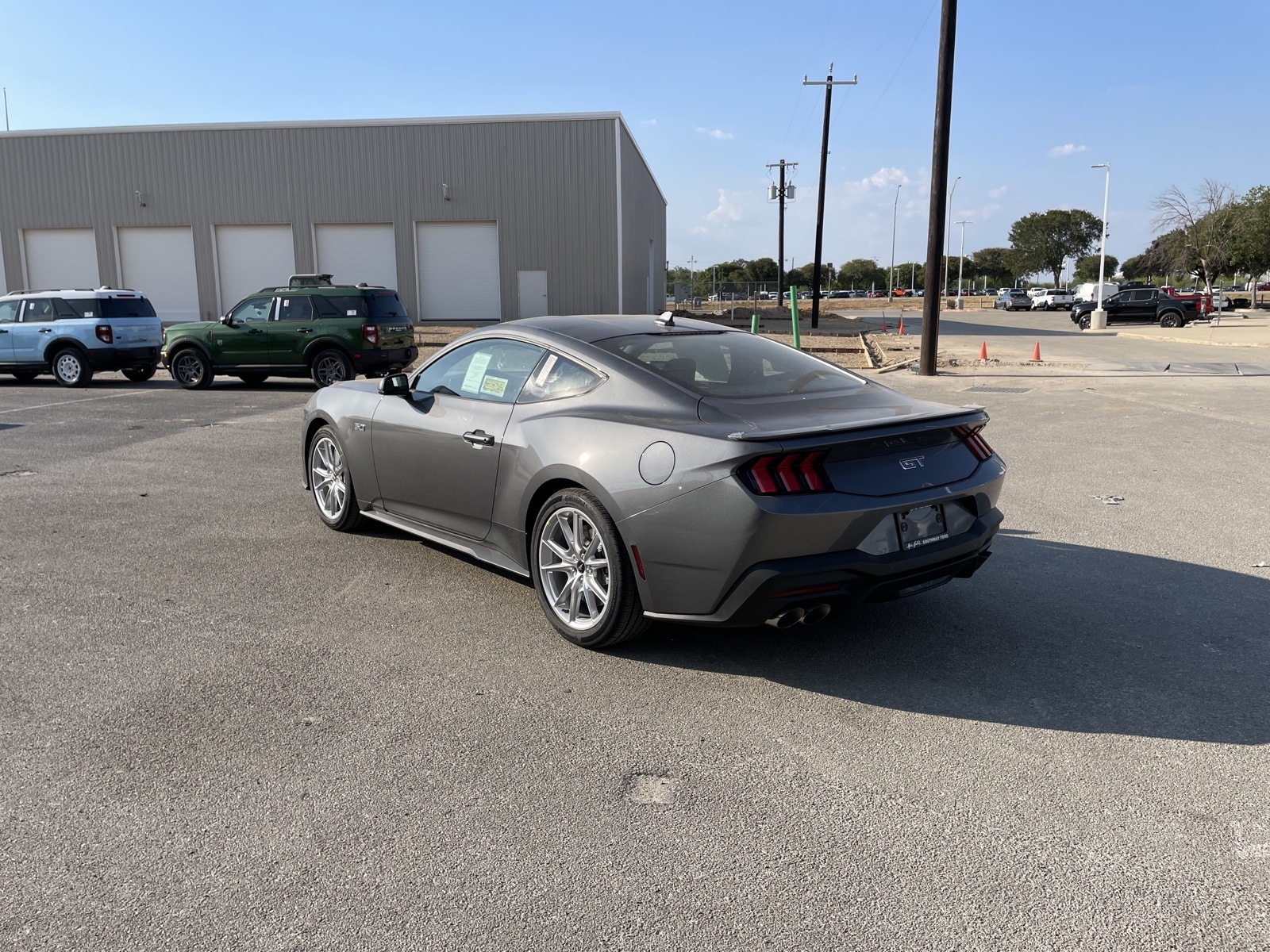 2025 Ford Mustang GT Premium photo 3