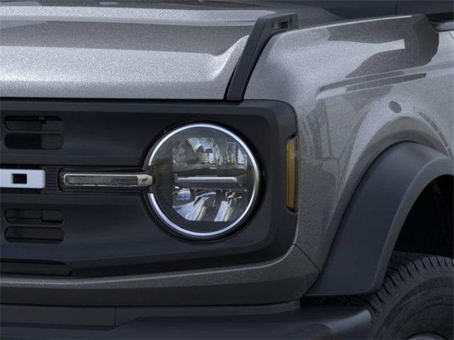 2025 Ford Bronco Base photo 15
