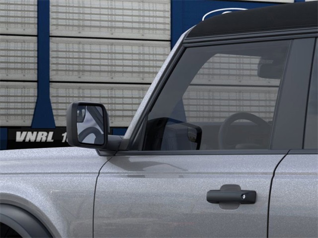 2025 Ford Bronco Base photo 17