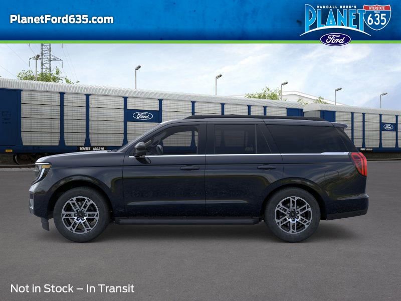2025 Ford Expedition photo 4