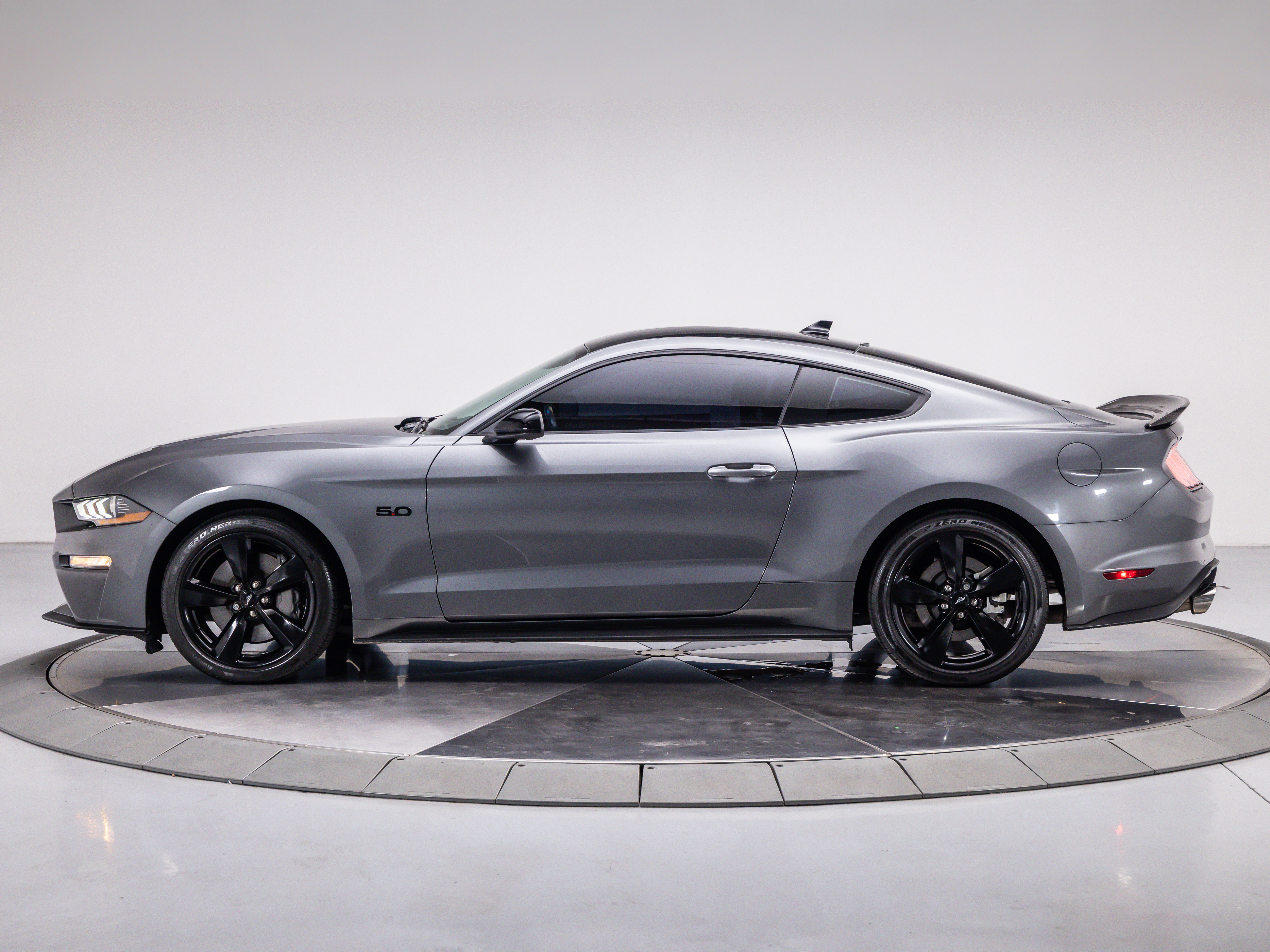 2023 Ford Mustang GT photo 2