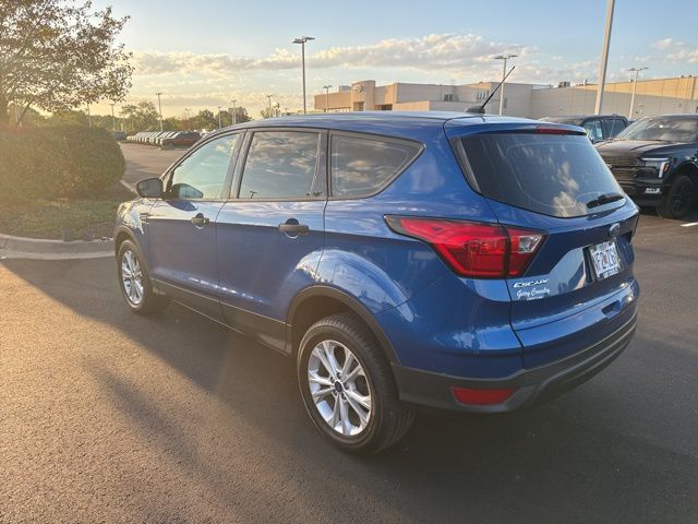 2019 Ford Escape S photo 3