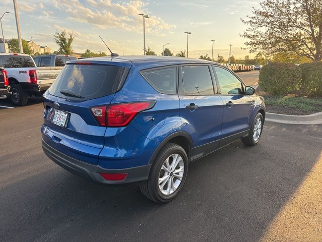 2019 Ford Escape S photo 5