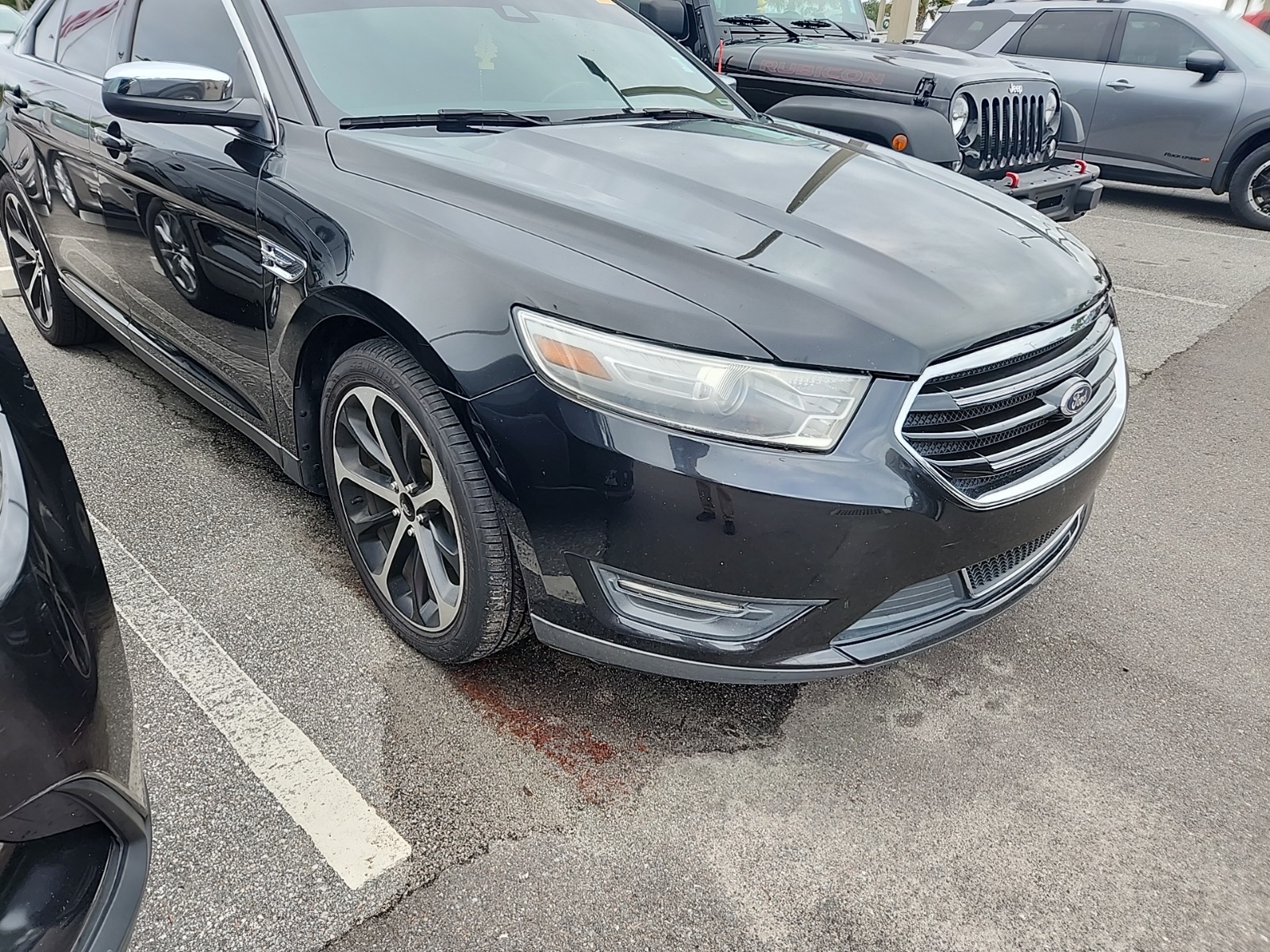 Used 2014 Ford Taurus Limited