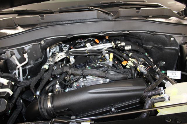 2025 Ford Explorer photo 22