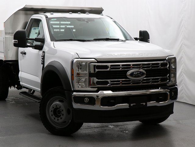 2025 Ford F-450 XL photo 2