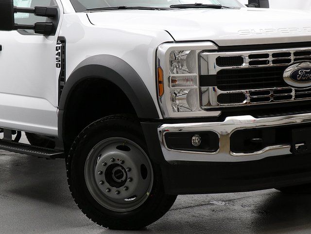 2025 Ford F-450 XL photo 3