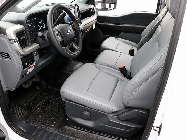 2025 Ford F-450 XL photo 10