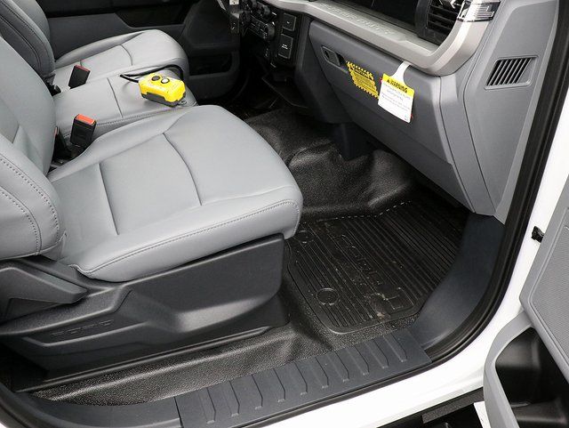 2025 Ford F-450 XL photo 25