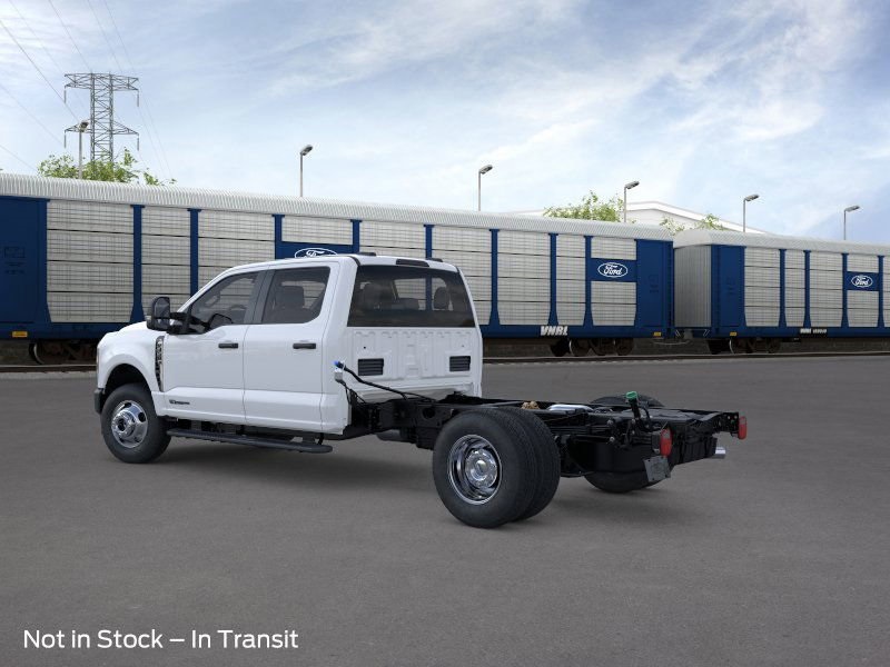 2026 Ford F-350 photo 2