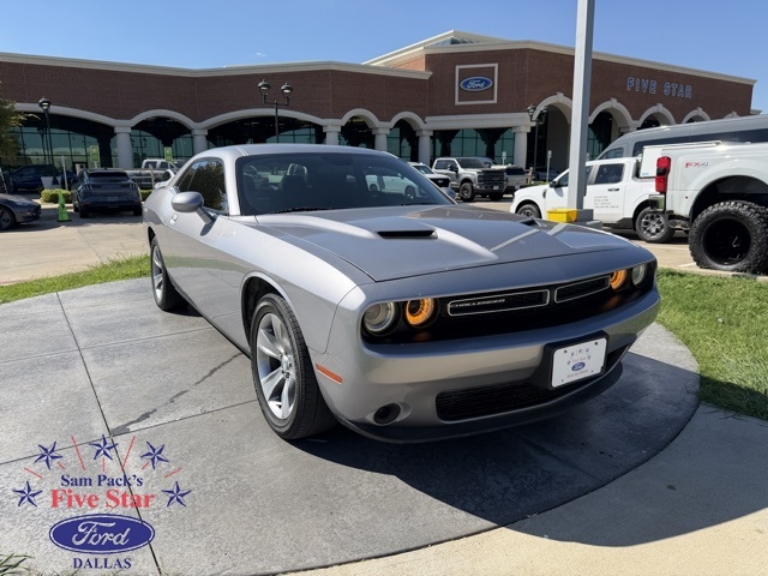 2017 Dodge Challenger SXT