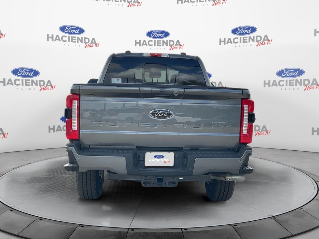 2025 Ford F-250 photo 4