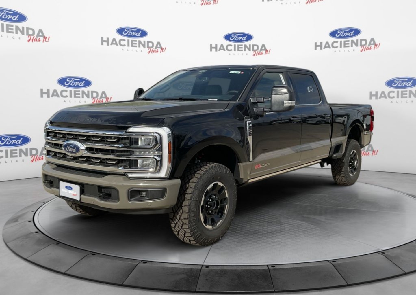 2026 Ford F-250 Super Duty King Ranch's photo