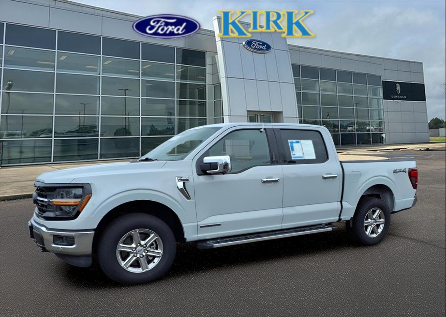 2024 Ford F-150 XLT's photo
