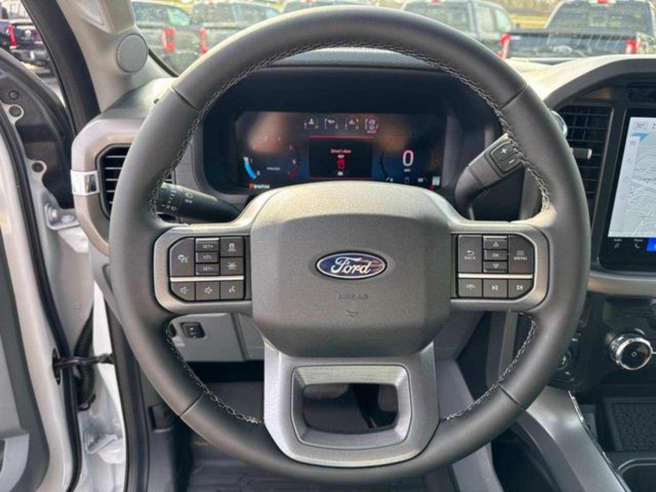 2025 Ford F-150 XLT - Photo 11