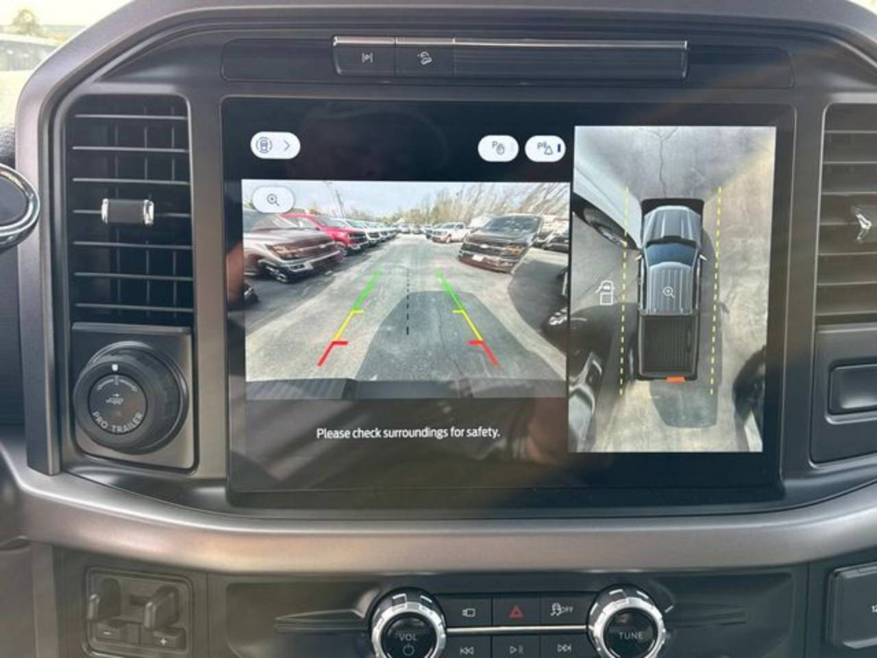 2025 Ford F-150 XLT - Photo 13