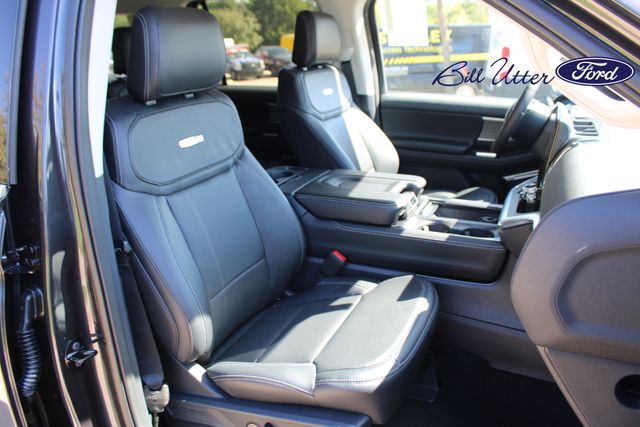 2025 Ford Expedition Platinum photo 6