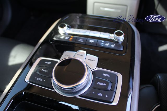 2021 Genesis G90 5.0 Ultimate photo 14