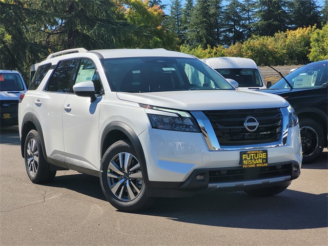 New 2025 Nissan Pathfinder SL