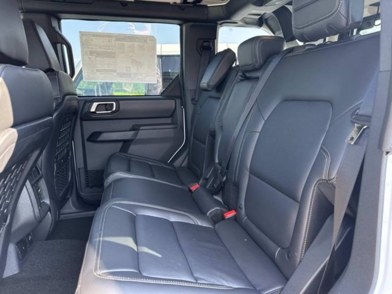 2025 Ford Bronco 4-Door Badlands - Photo 8