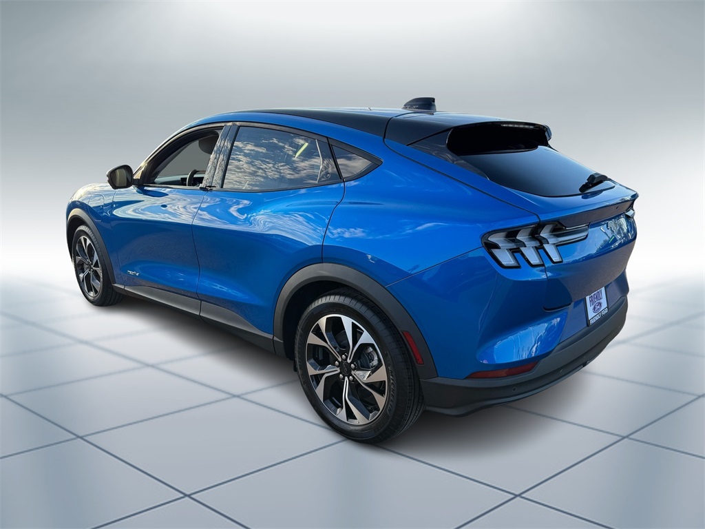 2025 Ford Mustang Mach-E Select photo 4