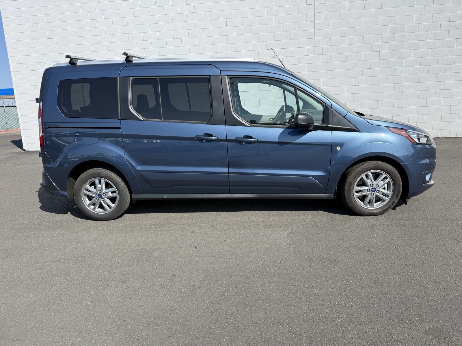 2023 Ford Transit Connect XLT