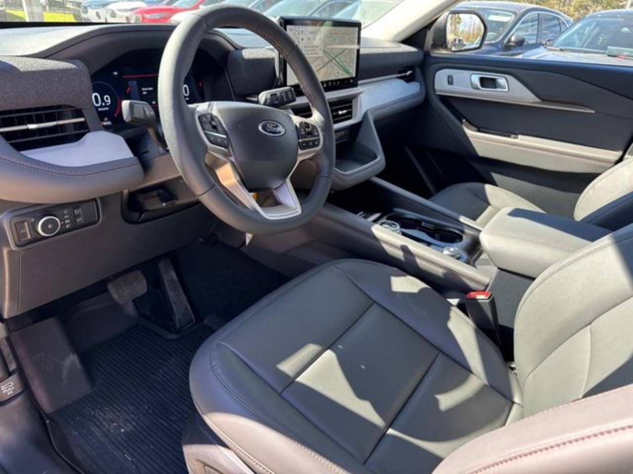 2025 Ford Explorer Active - Photo 11