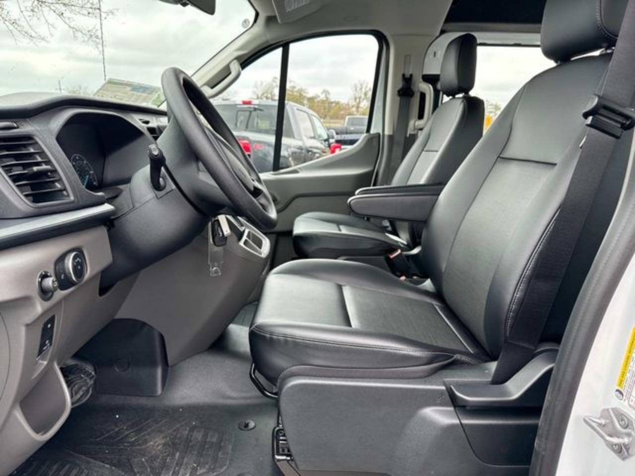2024 Ford Transit Van Base - Photo 8