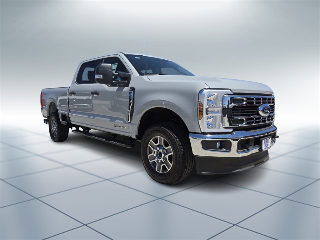 2025 Ford F-250 photo 2