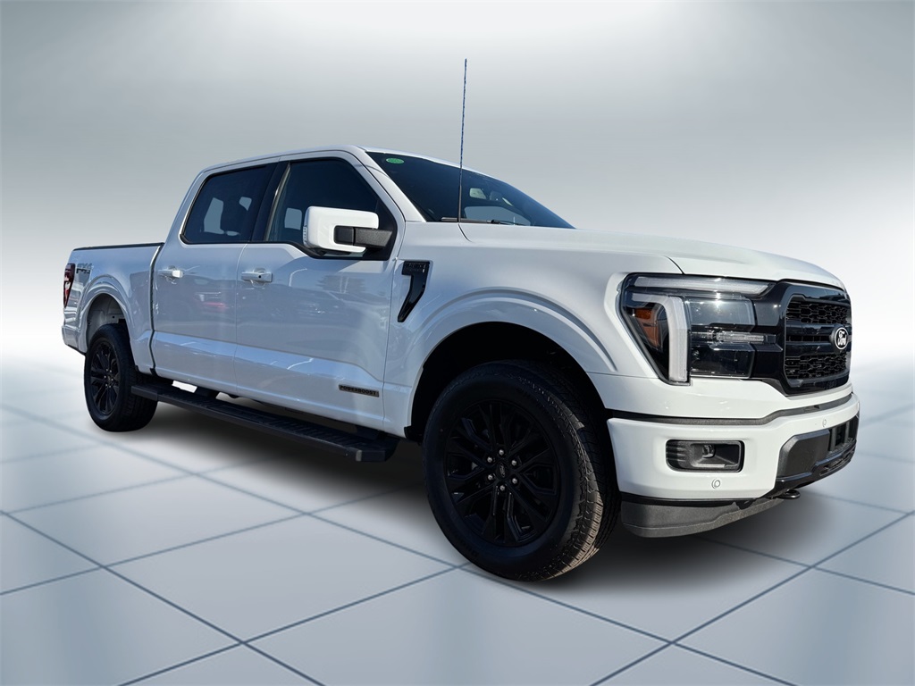 2025 Ford F-150 Lariat photo 2