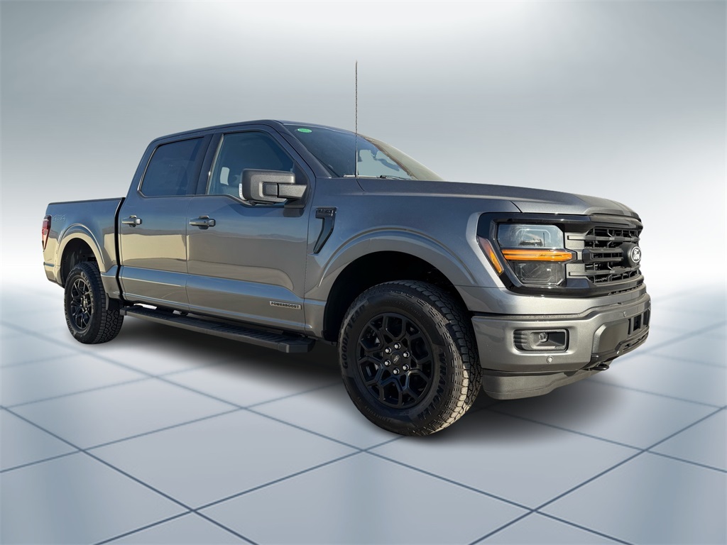 2025 Ford F-150 XLT photo 2
