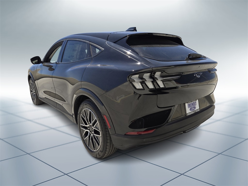 2025 Ford Mustang Mach-E Premium photo 4