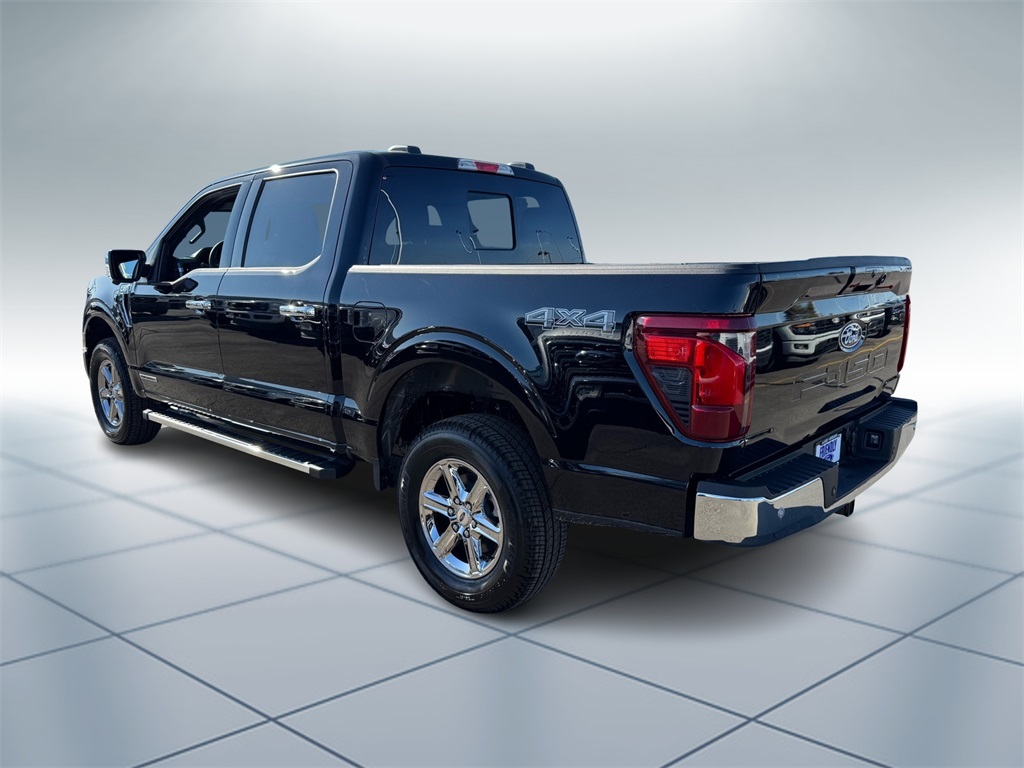 2025 Ford F-150 XLT photo 4
