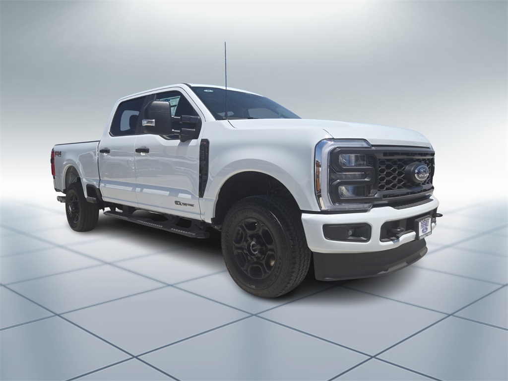 2025 Ford F-350 XL photo 2